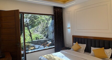 Casa Bella barlowganj Room Type - Mussoorie with balcony