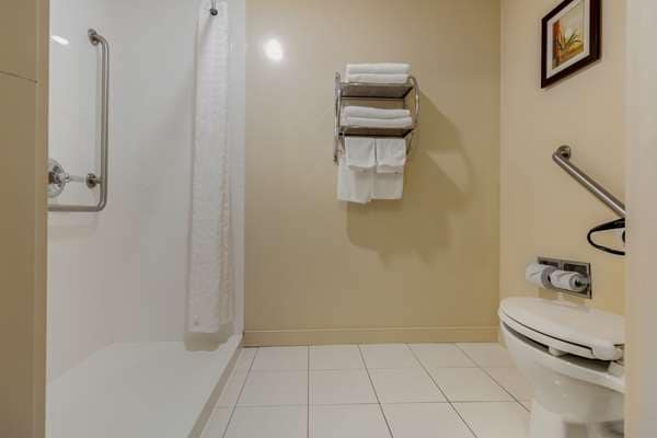 Best Western Plus Dryden Hotel & Conference Centre - Tap to explore photos