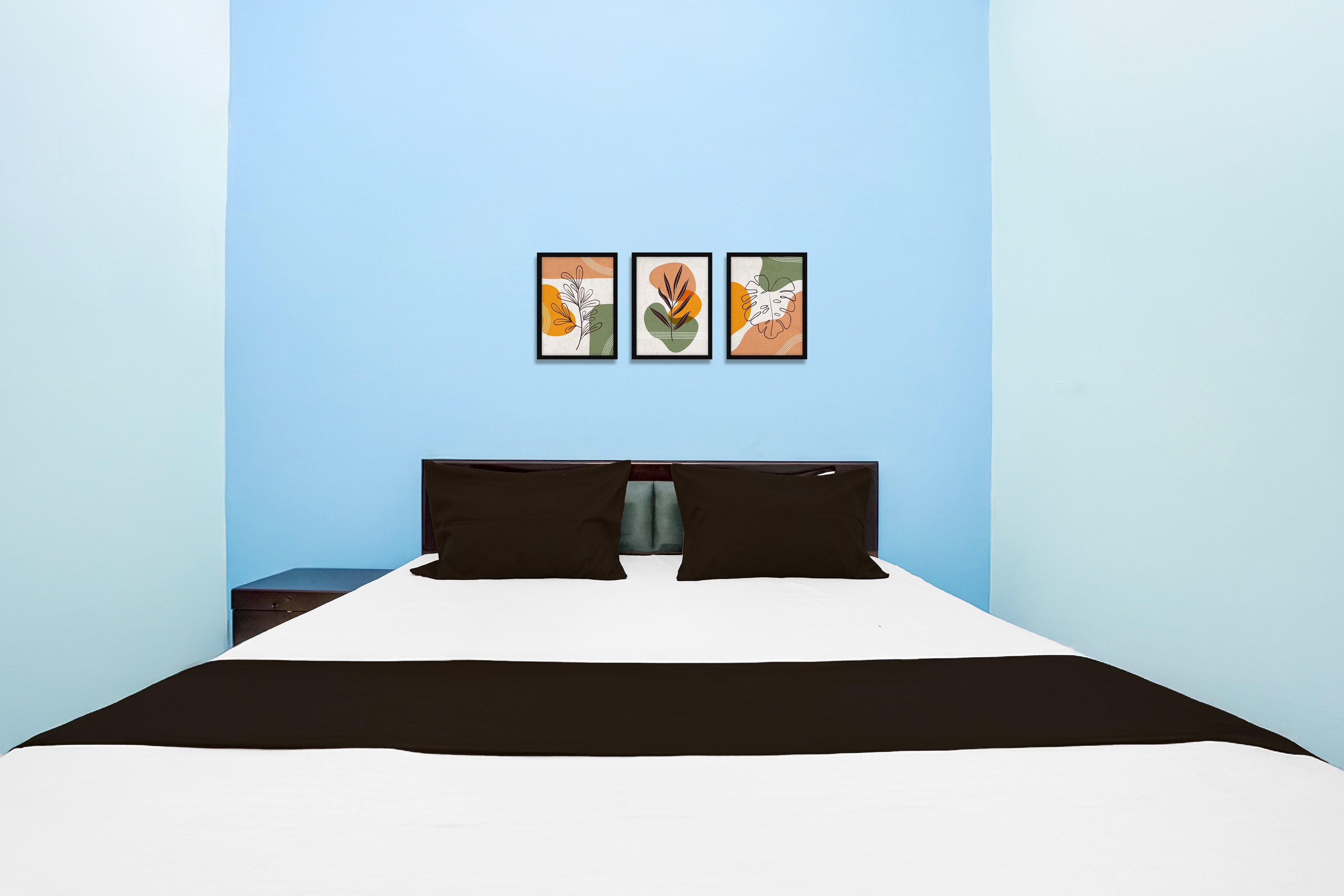 Hotel O HAPPAY STAY HAPUR - Tap to explore photos