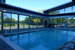 Holiday Inn Express & Suites MILFORD