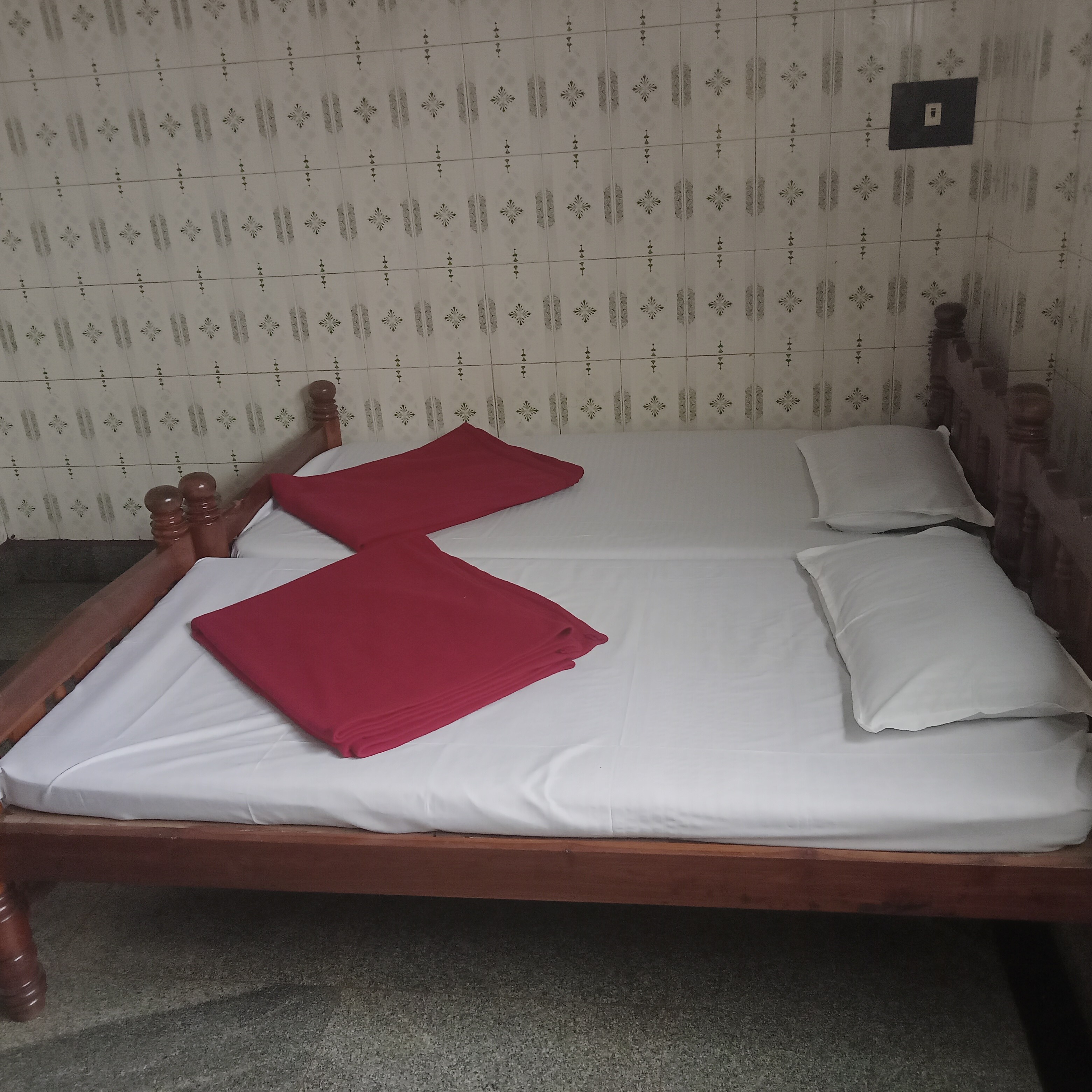 SRI Renuka hotel and lodging - Tap to explore photos