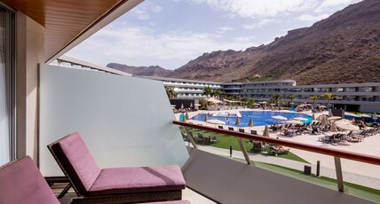 Radisson Blu Resort & Spa, Gran Canaria Mogan Room Type - Superior Room - Pool View amp; Balcony Radisson Blu Resort & Spa, Gran Canaria Mogan Room Type - Superior Room - Pool View amp; Balcony