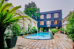Hotel O Gayatri Residence