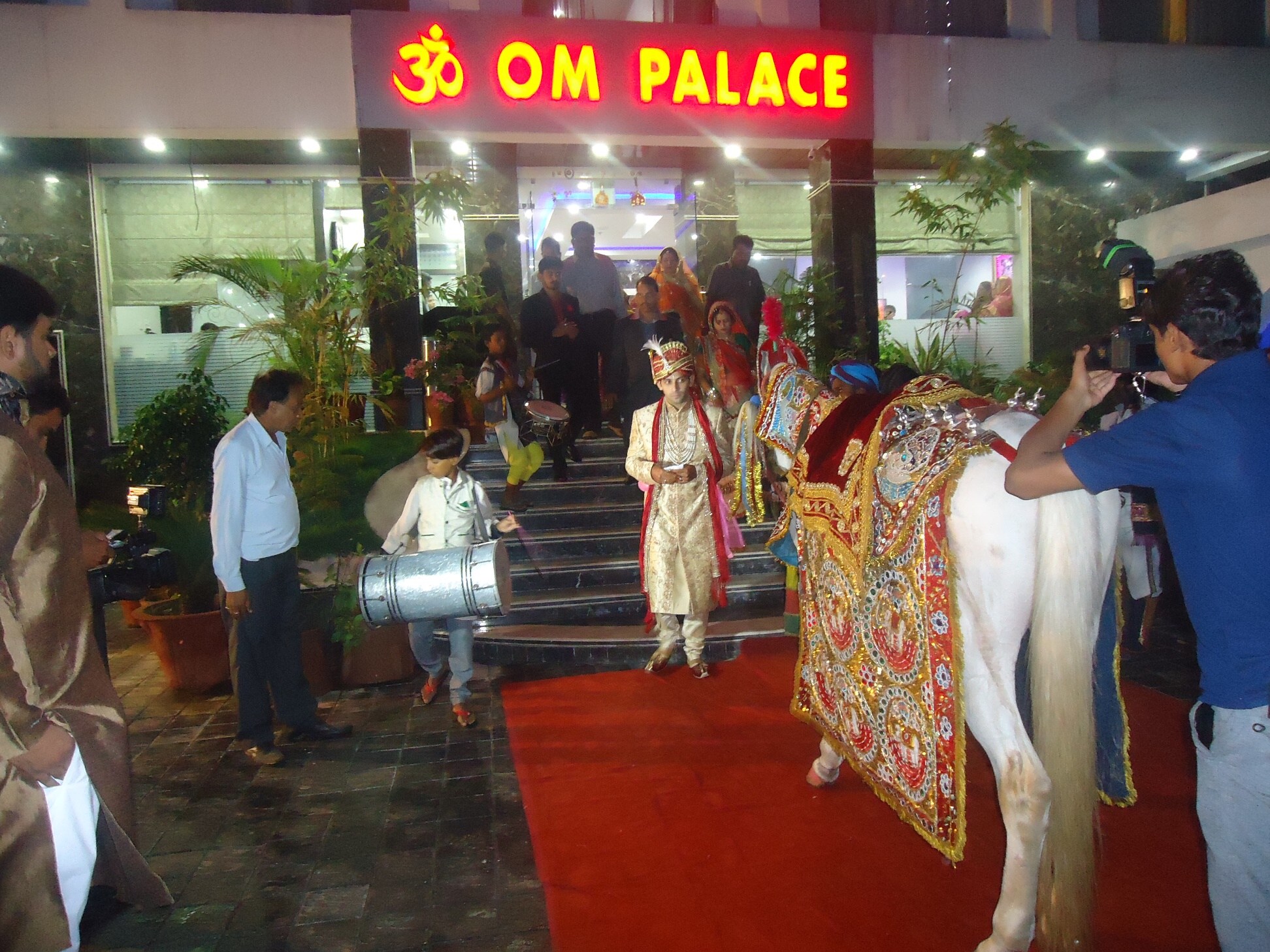  Hotel Om Palace-Ajmer Road - Tap to explore photos
