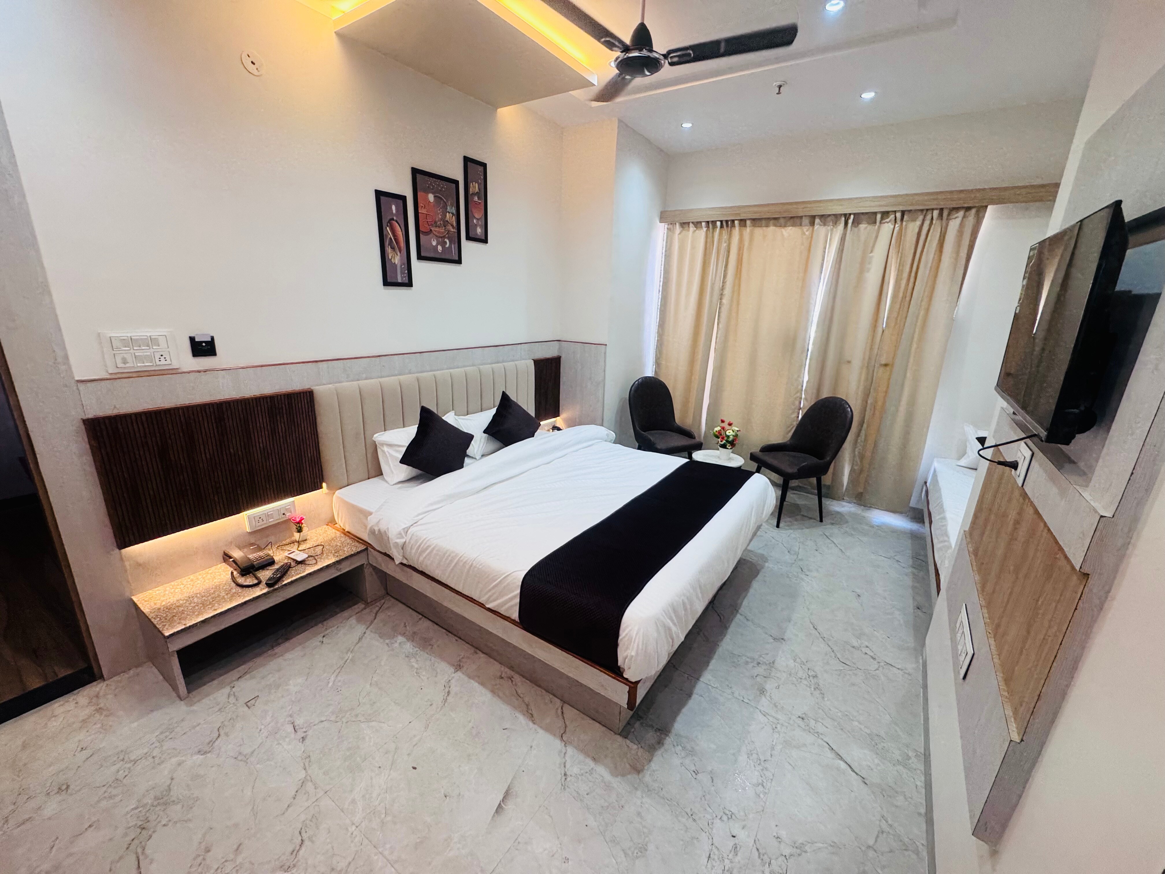 HOTEL PURVI BY VILAASITAA - Tap to explore photos