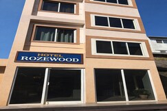 Hotel rosewood plaza -  Mahabaleshwar , Couple & Family Stay Rooms with Free Wi-Fi