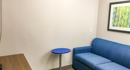 Holiday Inn Express Hotel & Suites Lubbock West Room Type - 1 King 1 Queen 2 Bedroom Suite