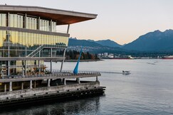 Holiday Inn Hotel & Suites VANCOUVER DOWNTOWN