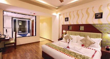 Gokulam Park Room Type - Presidential Suite with Balcony