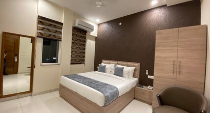 Hotel Vishal Imperial Room Type - Deluxe Room
