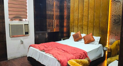 Townhouse HOTEL THE ROYAL ORCHID Room Type - Classic