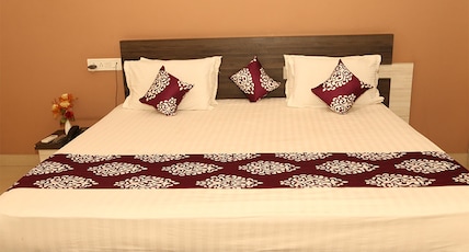 Hotel Ramaa Inn Room Type - Super Deluxe Room Hotel Ramaa Inn Room Type - Super Deluxe Room
