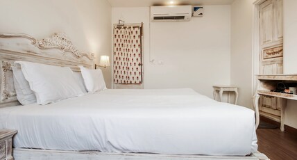 Pandya Niwas Room Type - Deluxe Double Pandya Niwas Room Type - Deluxe Double