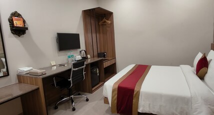 Anjushree Value Stay Room Type - Standard (No View) With King Bed