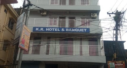 K R HOTEL & BANQUET HALL Room Type - Luxury King Bed Room with Temple View
