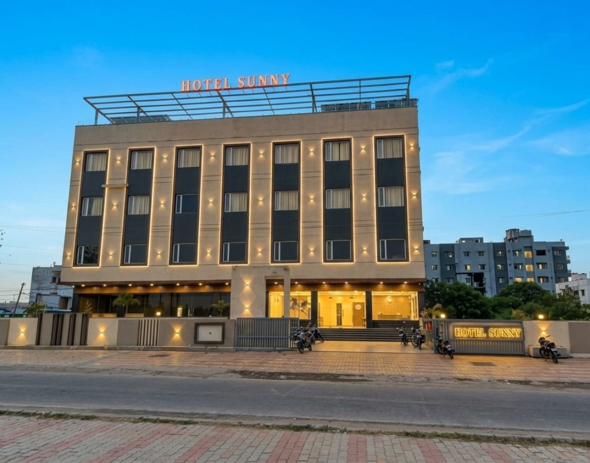 HOTEL SUNNY AND RESTAURANT - Tap to explore photos
