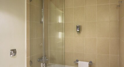 Mercure Orl Room Type - Classic room with balcony overlooking the Loire River