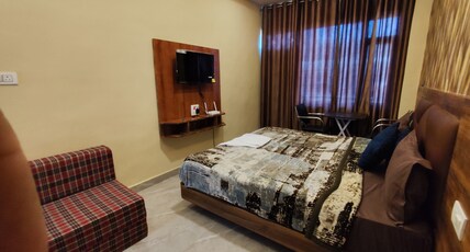Snow Vines shimla Room Type - Serene Family Suite
