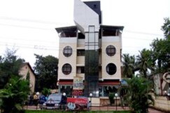 Hotel Shalom International