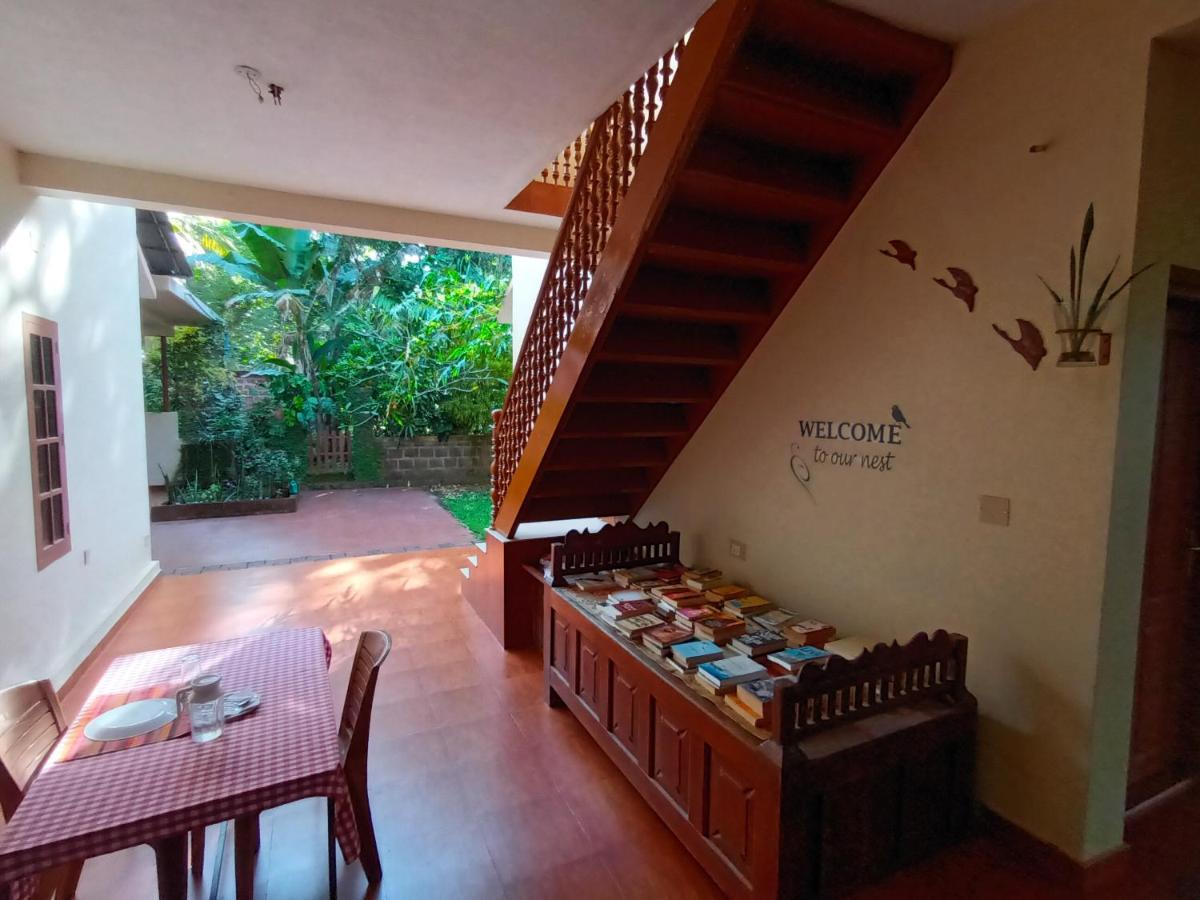 Ivory Coaste Homestay - Tap to explore photos