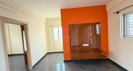 1BHK Balcony lift Nr HSR Flyover bus stop Room Type - 1BHK Balcony lift Nr HSR Flyover bus stop