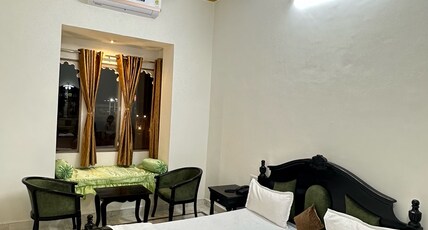 Hotel Surajgadh Room Type - Deluxe room