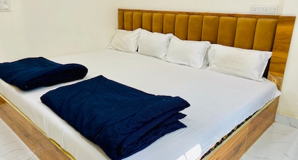 Hotel aadarsh Room Type - Bedroom 9