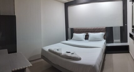 HOTEL MAX VILLA Room Type - DELUX