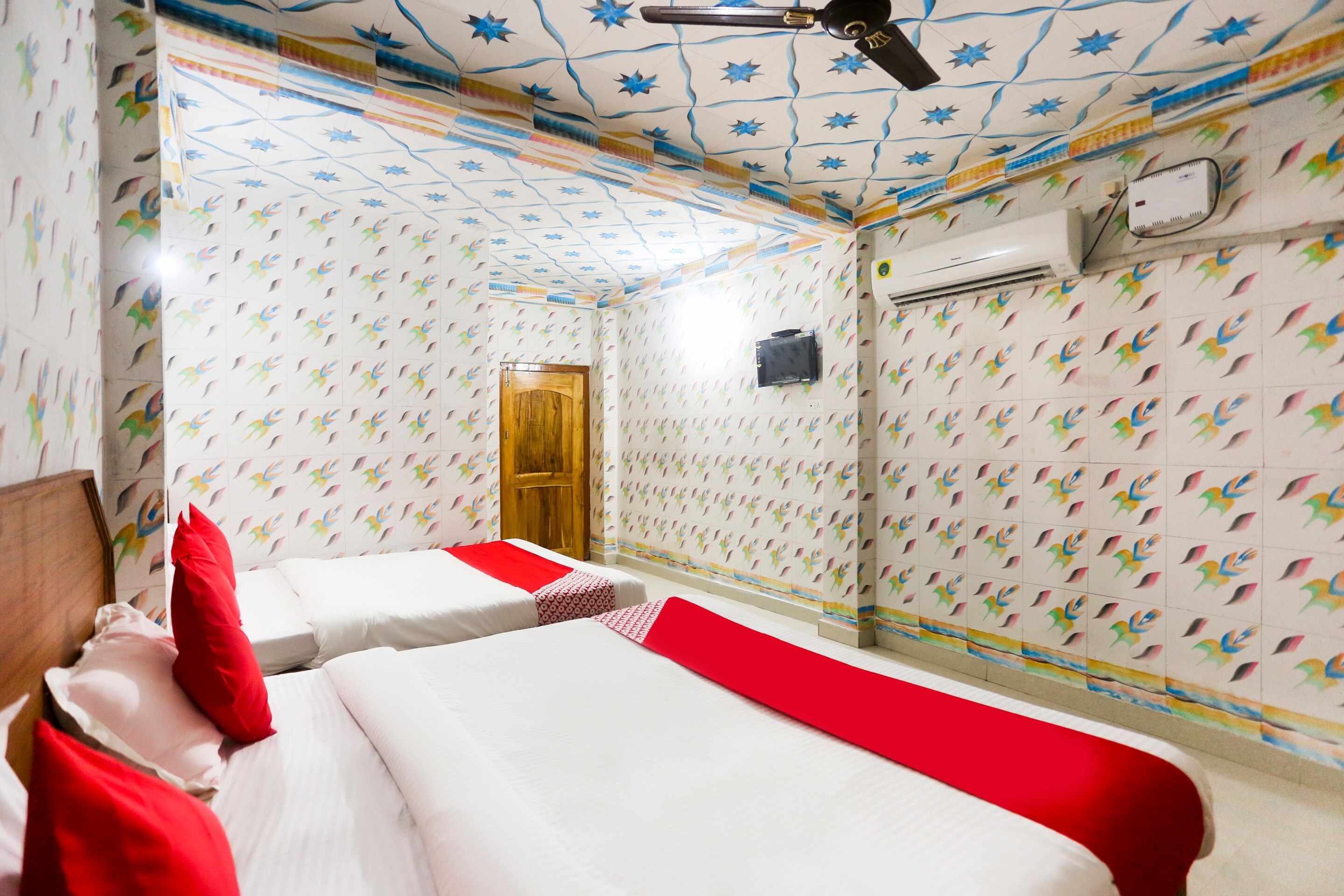 Hotel O Shriram Hotel - Tap to explore photos