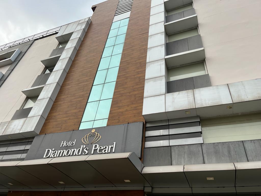 Hotel Diamond's Pearl - Tap to explore photos