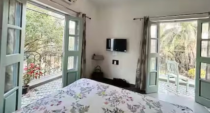 Studio Apartment near beach   1 bed   2balconies Room Type - Studio Apartment near beach   1 bed   2balconies