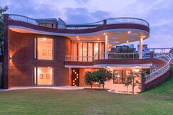 The Getaway @ The Tree House by VEO - Part of StayVista