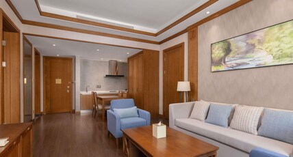 Swissotel Resort Changbaishan Room Type - Swiss One Bedroom Suite with 2 Single Size Beds, Mountain View