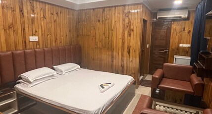 Hotel Appolo Room Type - Premium Room