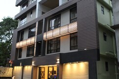 PEARL RETREAT (A Pure Veg Hotel)