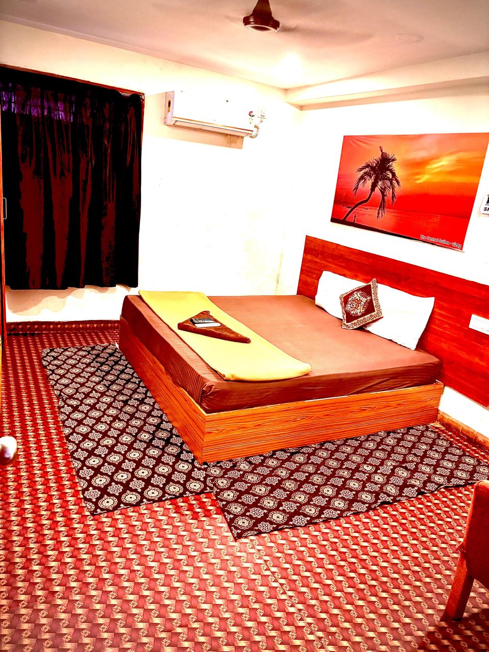 HOTEL LEELA IMPERIAL - Tap to explore photos
