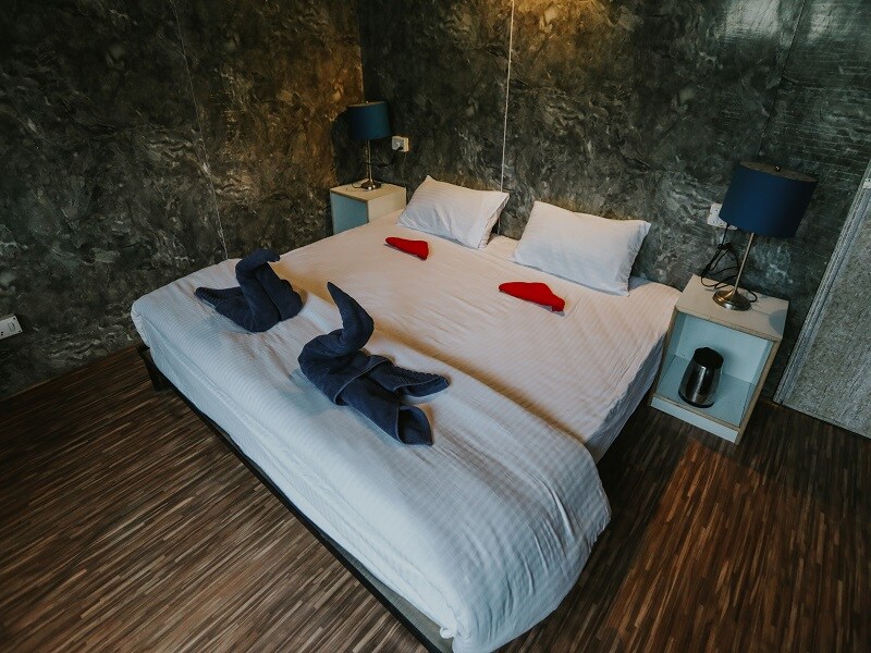 SOMA CAVES - Tap to explore photos