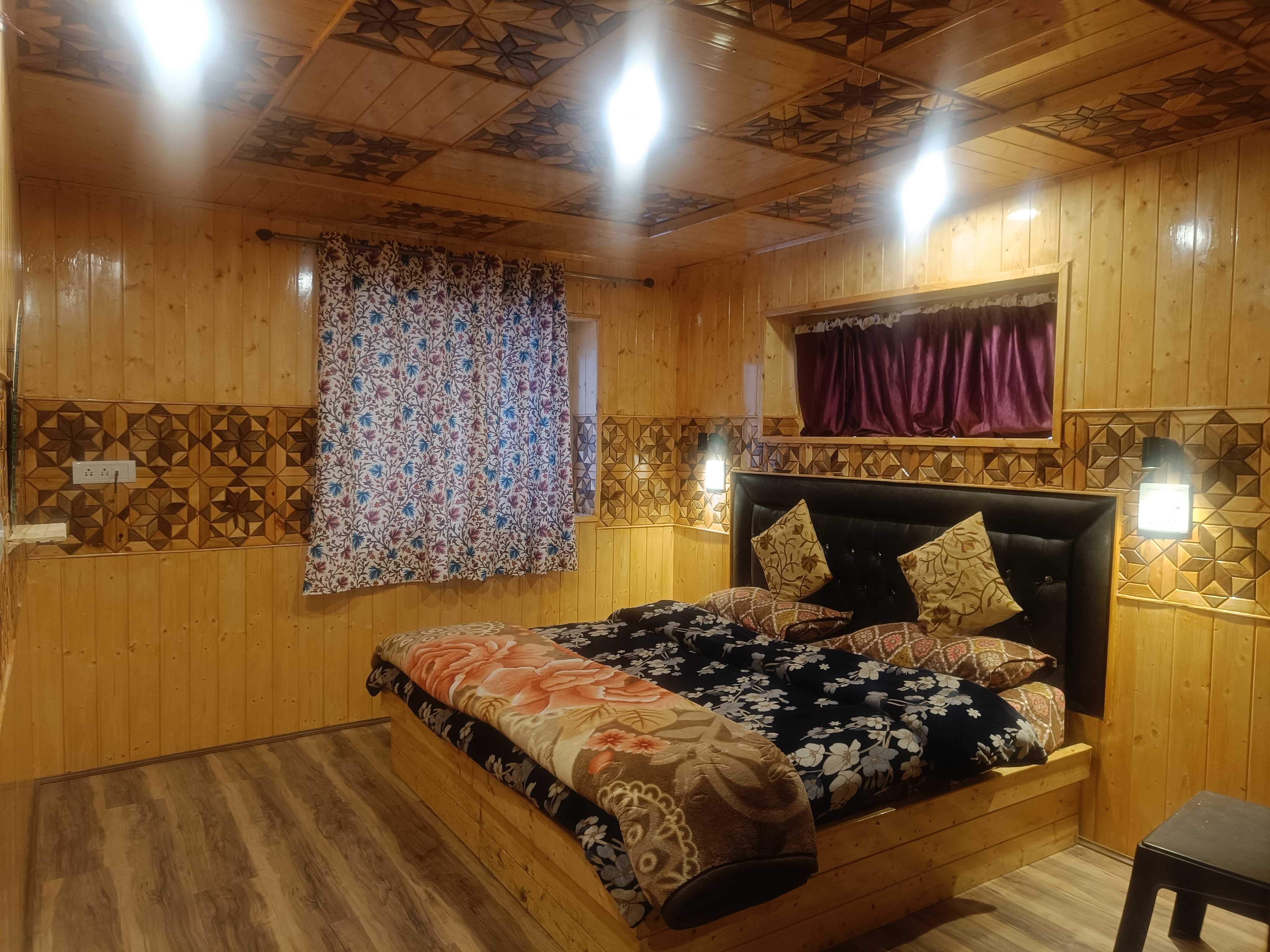 Hotel Island - Tap to explore photos