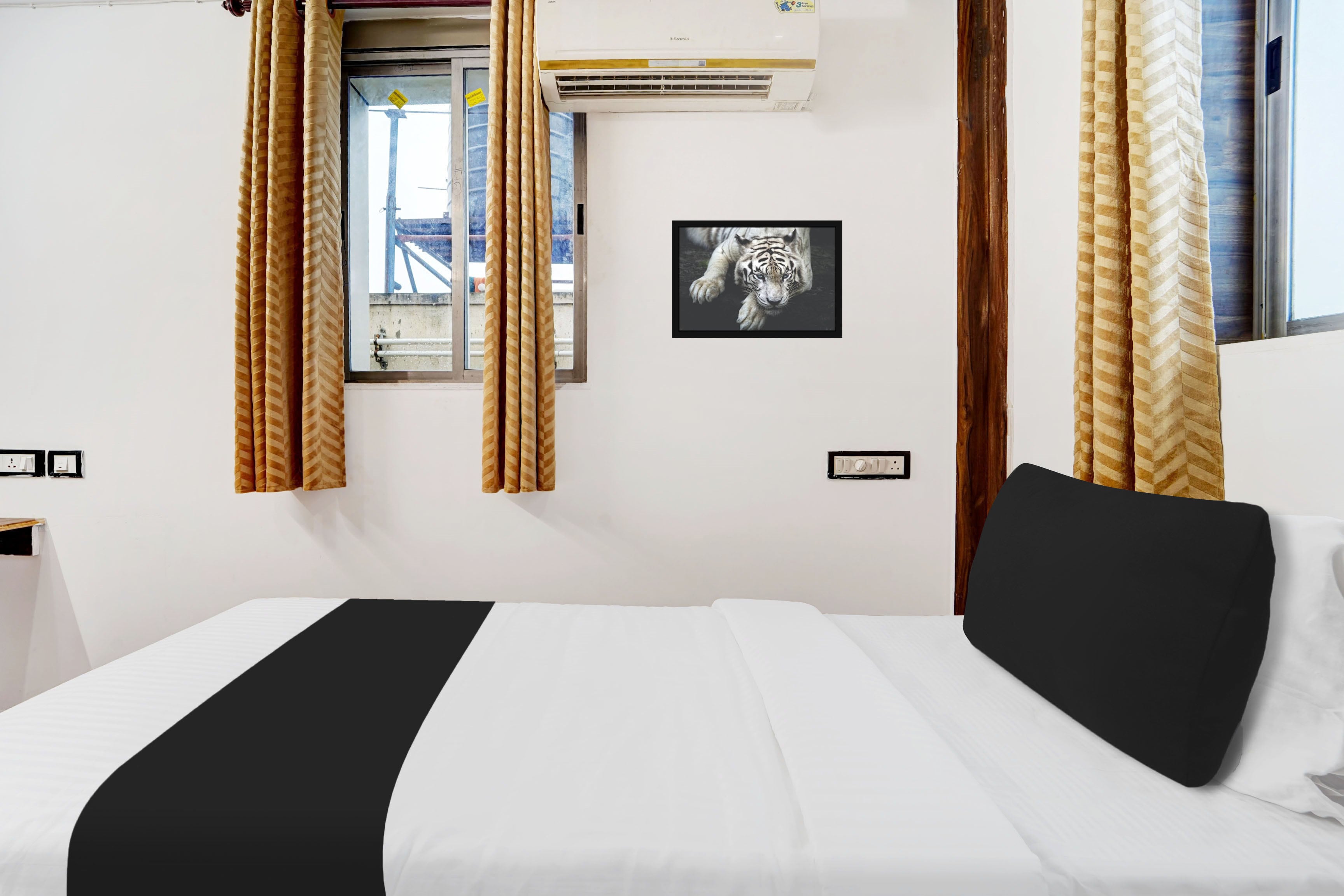 Hotel O SCA Hotels - Tap to explore photos