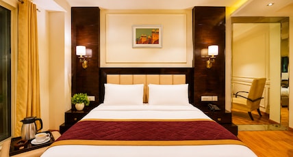 Hotel GreySky SouthDelhi Room Type - Premium Room with City View & Bathtub by Greysky Group Hotel GreySky SouthDelhi Room Type - Premium Room with City View & Bathtub by Greysky Group