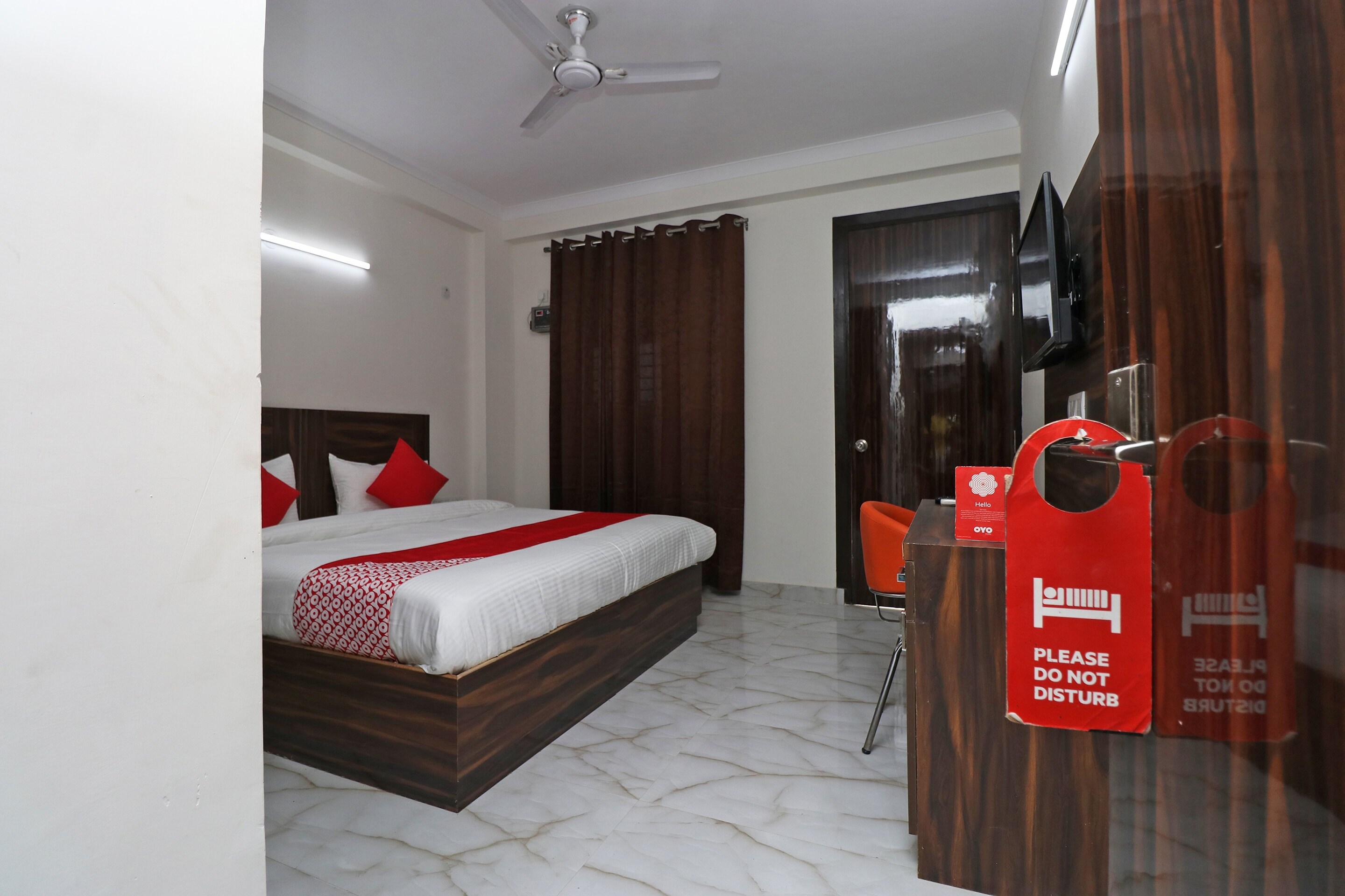 Hotel O N R Residency (Nanak Ram Residency) - Tap to explore photos