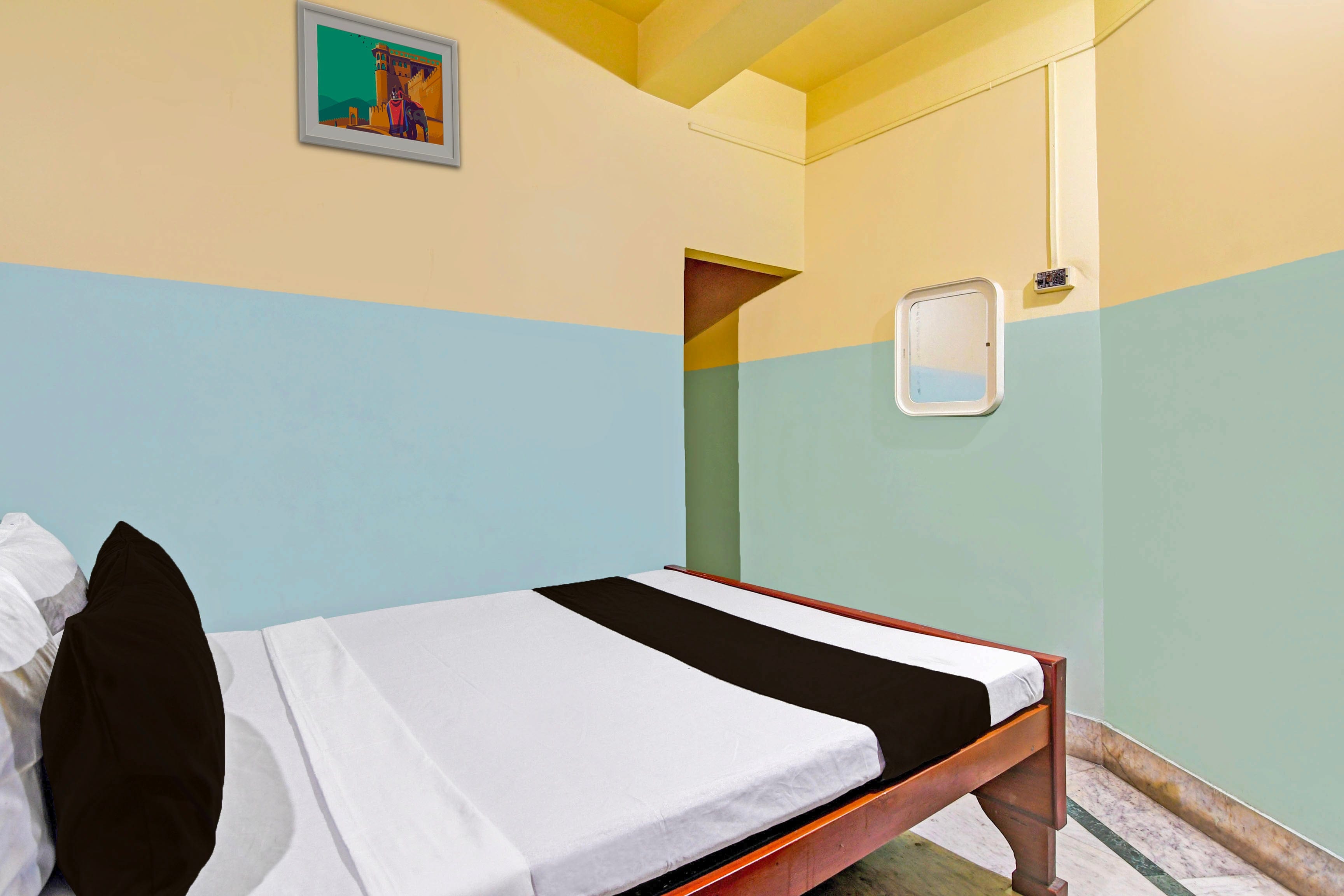 Hotel O Pratichi Guest House - Tap to explore photos