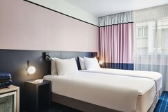 MERCURE PARIS 15 P VERSAILLES