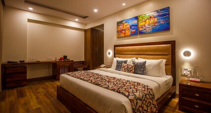 Kuber Mandovi Bay Room Type - Deluxe Room With Sea View