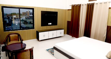 Hotel Baikunth Radhika Room Type - Standard Non-AC Double Room