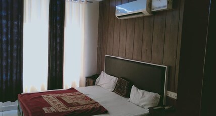 HOTEL VALLEY Room Type - Deluxe