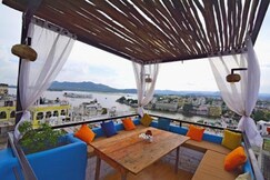 Hotel Udai Niwas by Lake Udaipur