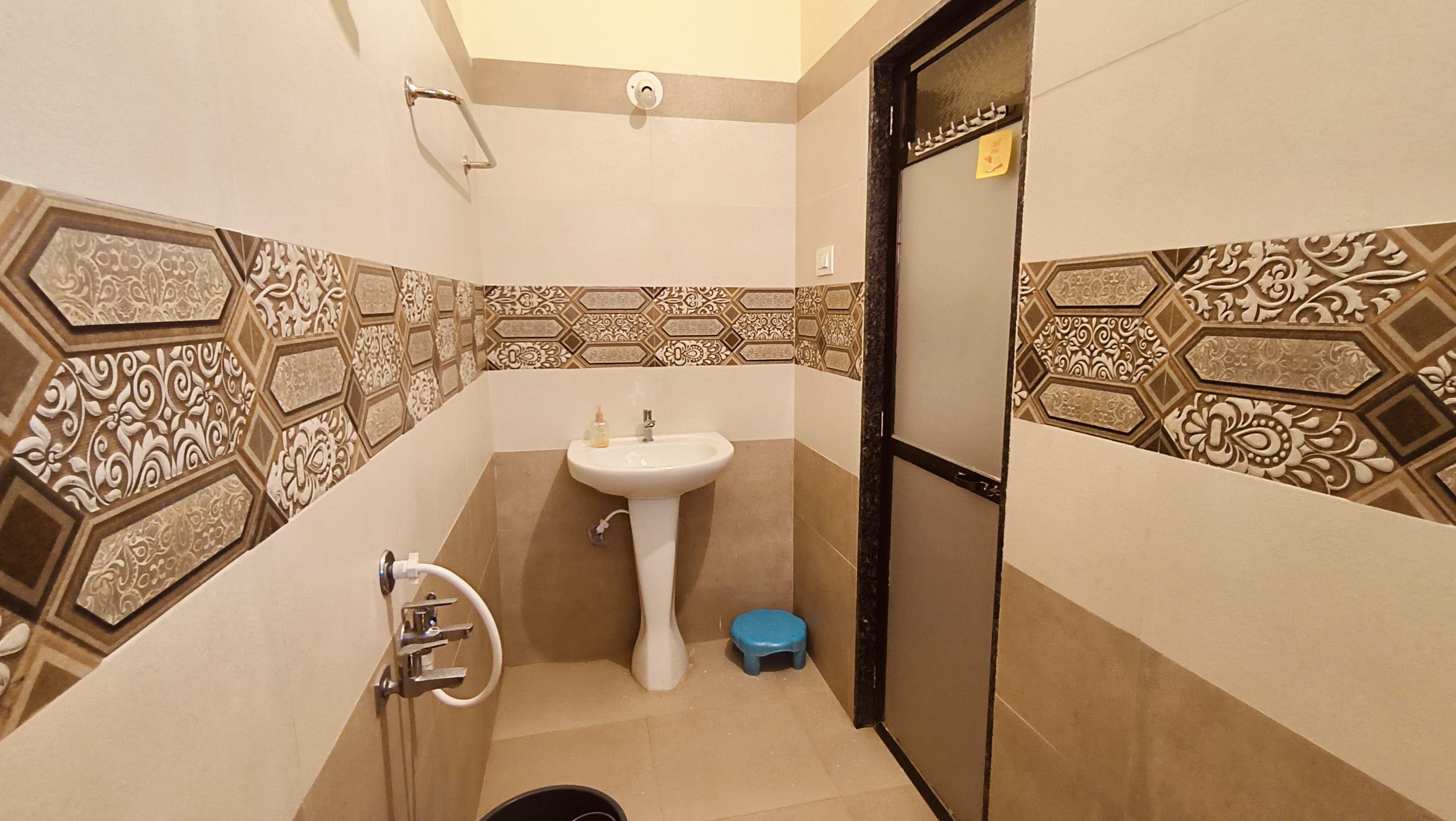 Dandi Beach Resort - Tap to explore photos