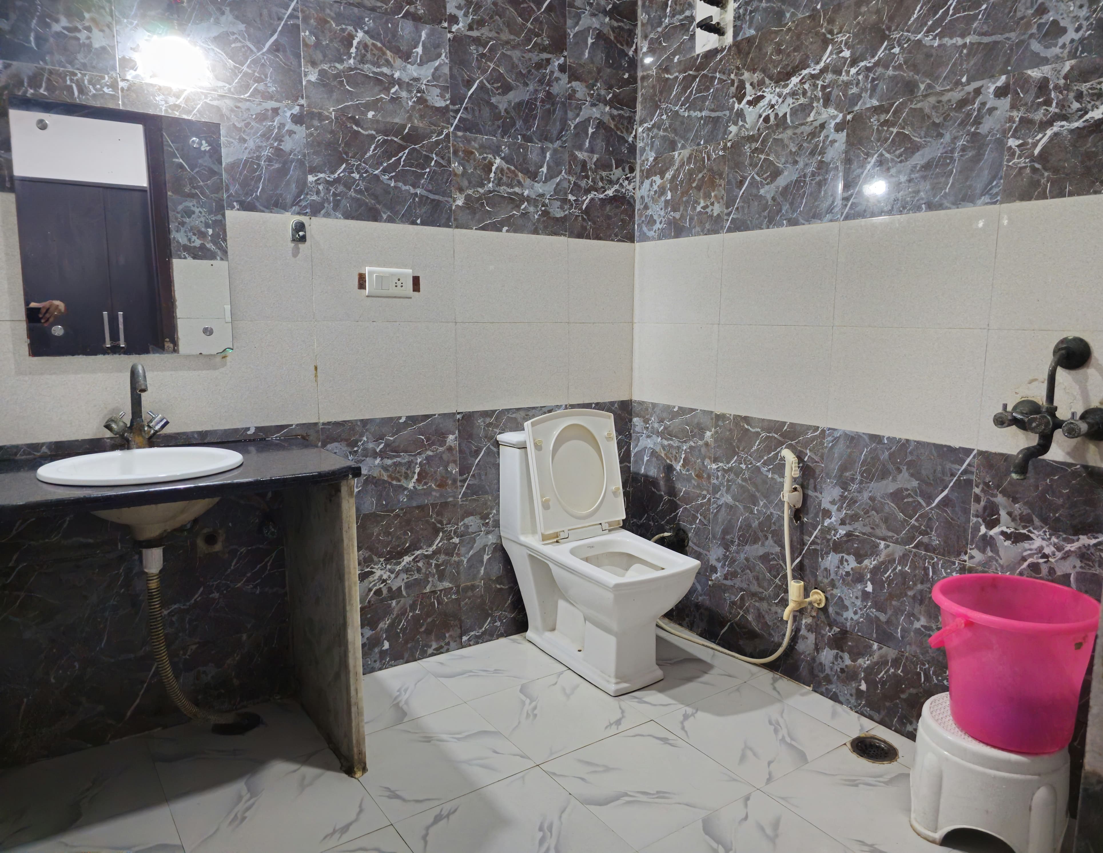 Hotel A avenue - Tap to explore photos