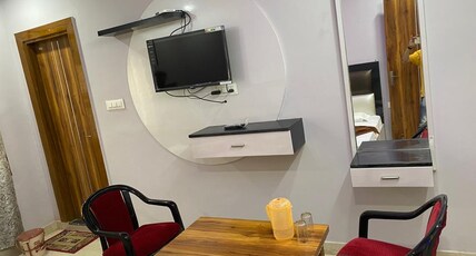 Hotel Aditya Residency Room Type - Triple Bed Room